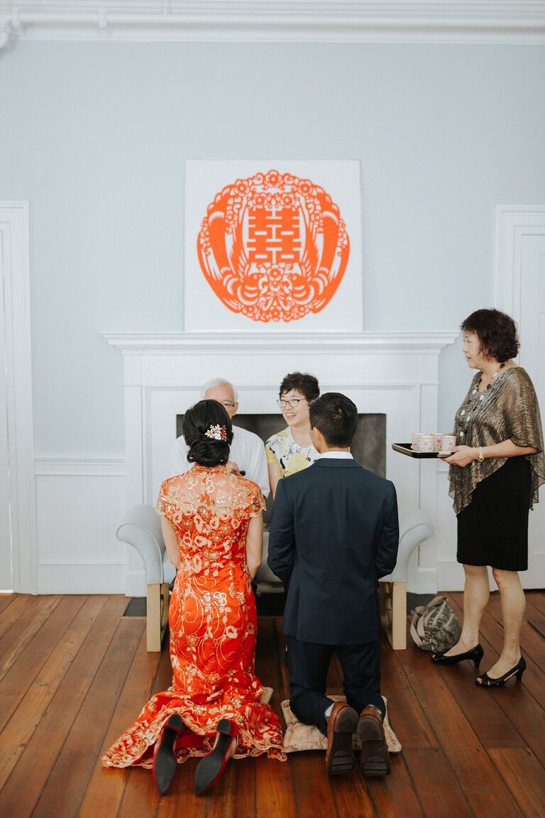 Chinese tea ceremony with double happiness sign