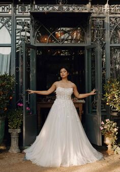 Stella York 7702 A-Line Wedding Dress