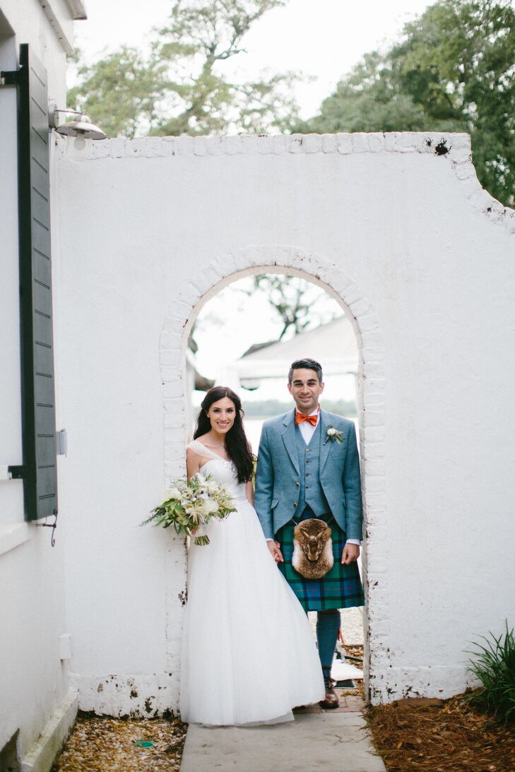 Combining their Italian and Scottish heritages with stunning florals, Nina Lamia (30 and a senior product manager) and Tristan de Souza (29 and a port