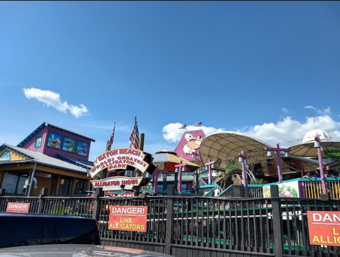 Picture of Fudpucker's Beachside Bar & Grill