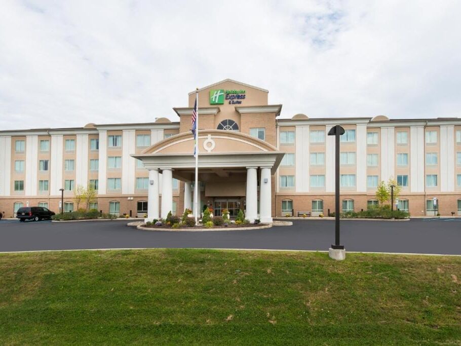 Picture of Holiday Inn Express & Suites Dickson City - Scranton, an IHG Hotel
