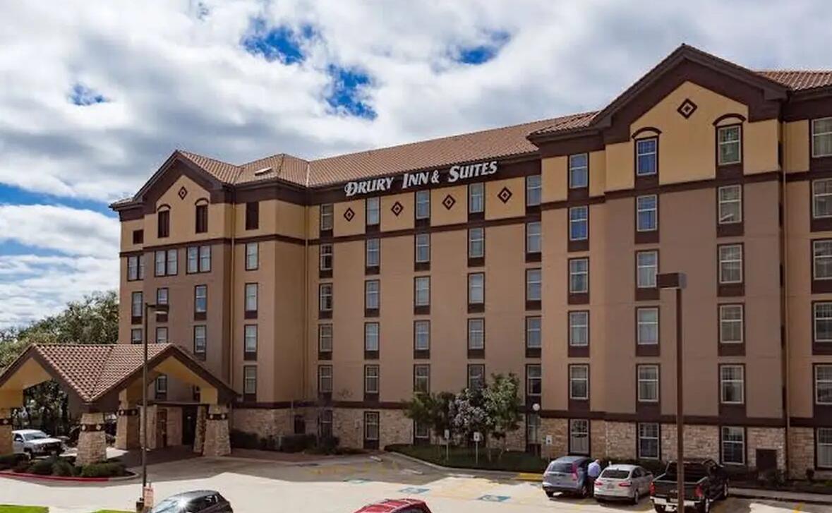 Picture of Drury Inn & Suites