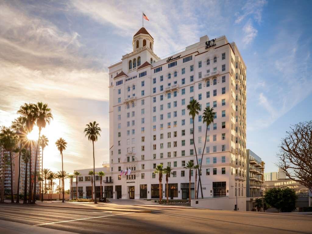 Picture of Fairmont Breakers Long Beach