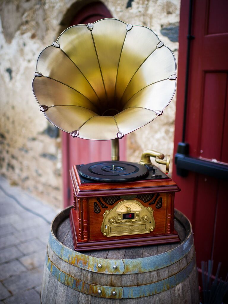 Vintage-style phonograph wedding music.