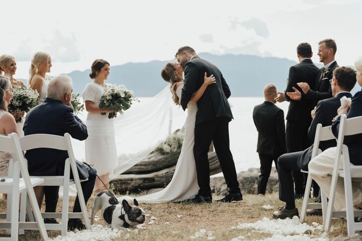 Waterfront Ceremony at Rockwater Secret Cove in British Columbia, Canada