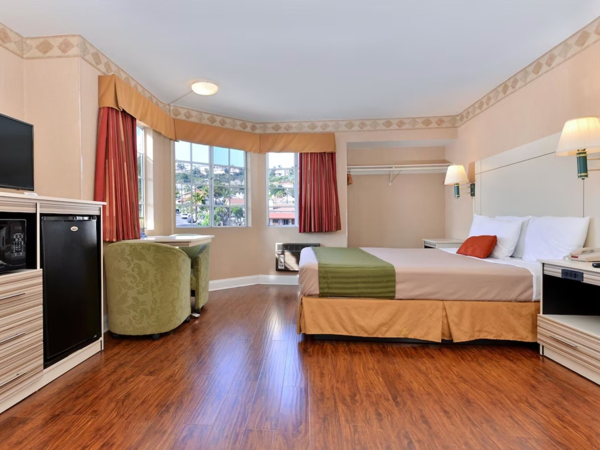 Picture of Americas Best Value Inn San Clemente Beach