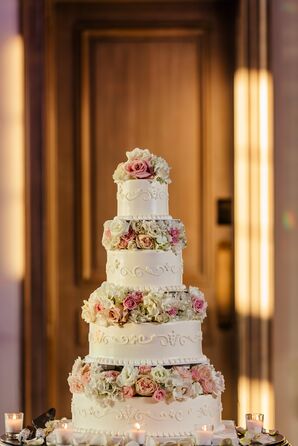 Glamorous Tiered Cake with Pink Roses