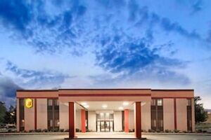 Picture of Super 8 by Wyndham Brockton