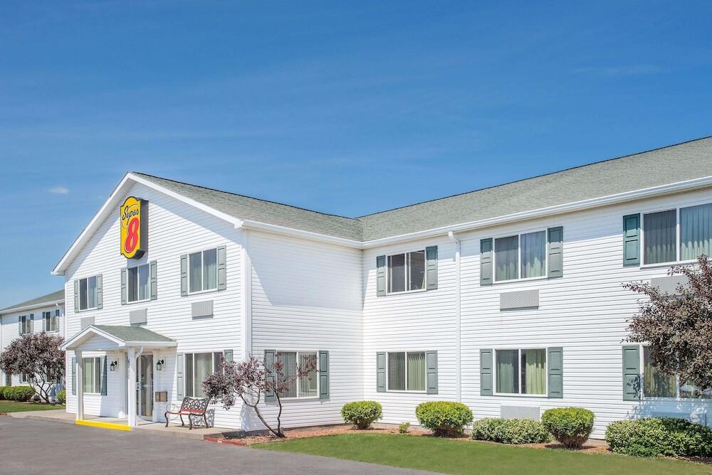 Picture of Super 8 by Wyndham Canandaigua