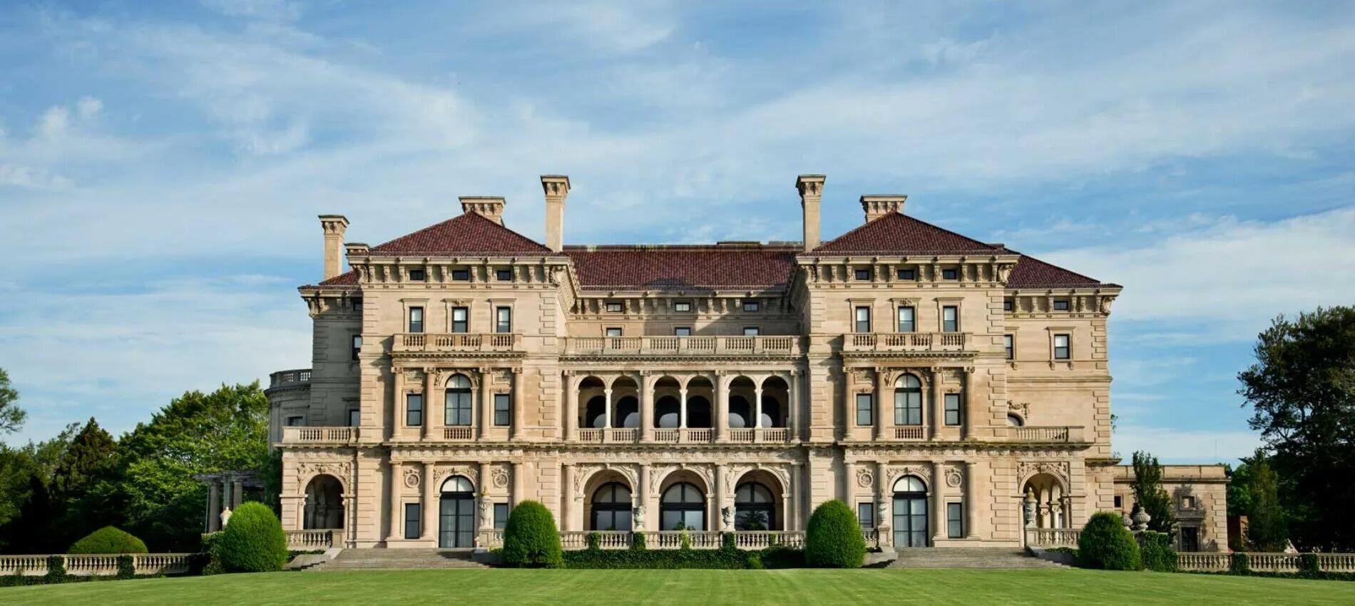Picture of Visit the Mansions
