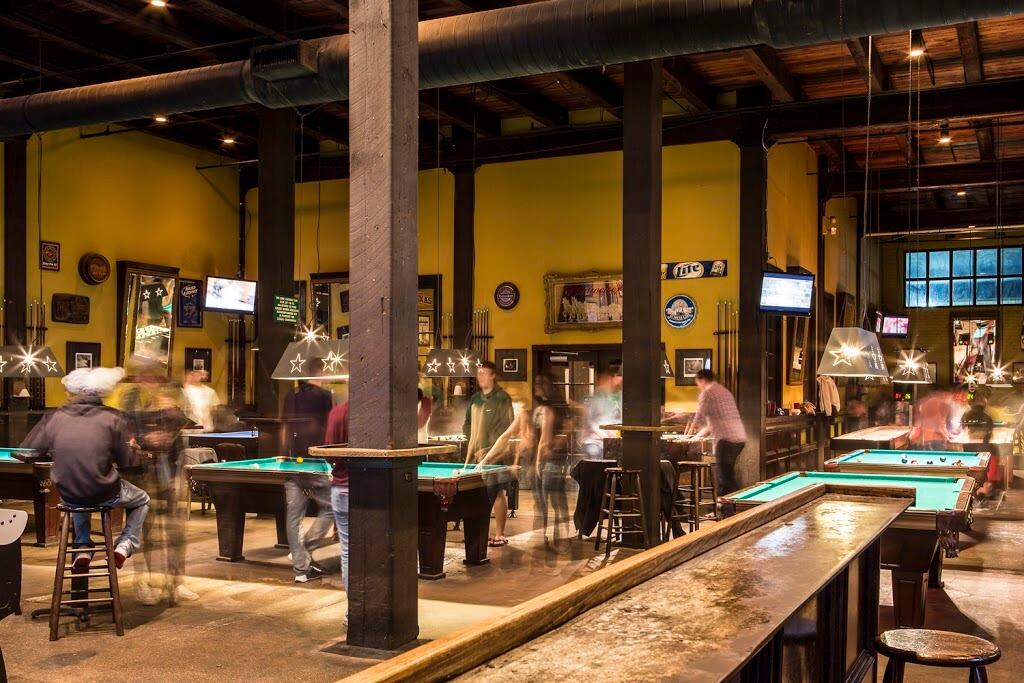 Picture of Cricket's Grill & Drafthouse