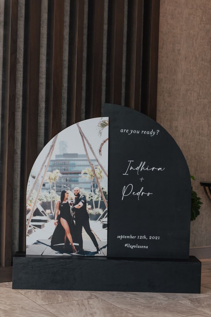 Custom Black and White Wedding Signage