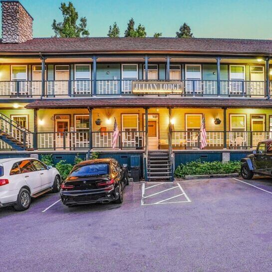 Picture of The Julian Lodge