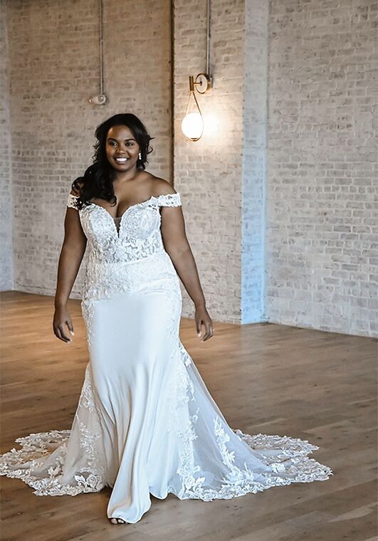 Essense of Australia D3247 plus Fit-and-Flare Wedding Dress - 2