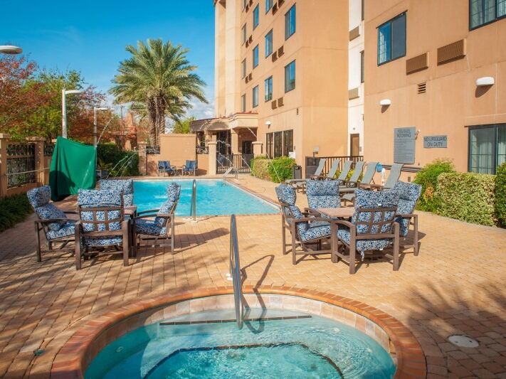 Picture of Courtyard Pensacola Downtown