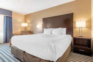 Picture of Comfort Inn St. Thomas
