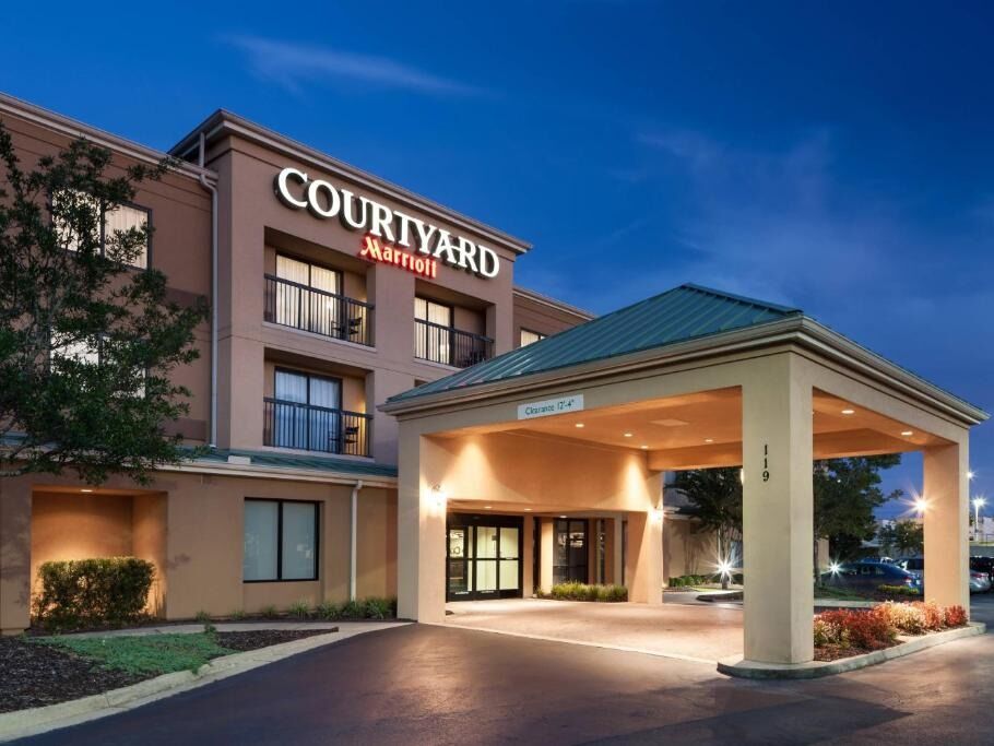 Picture of Courtyard Hattiesburg