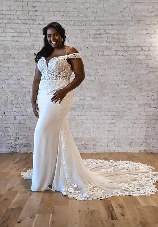 Essense of Australia D3247 plus Fit-and-Flare Wedding Dress - 1