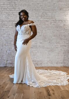 Essense of Australia D3247 plus Fit-and-Flare Wedding Dress