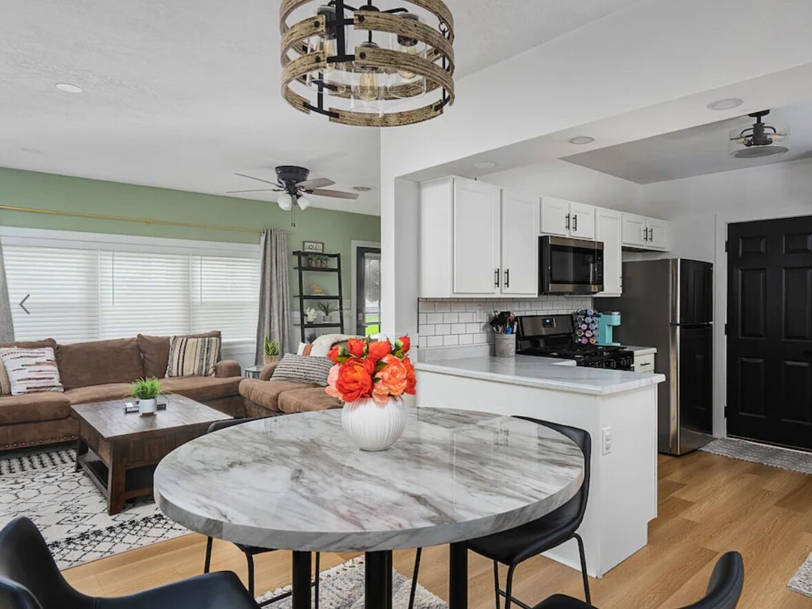 Picture of Centrally located 2 bedroom - Updated!