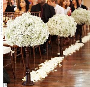 Baby's Breath Ceremony Decor