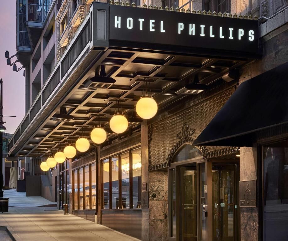 Picture of Hotel Phillips Kansas City, Curio Collection by Hilton
