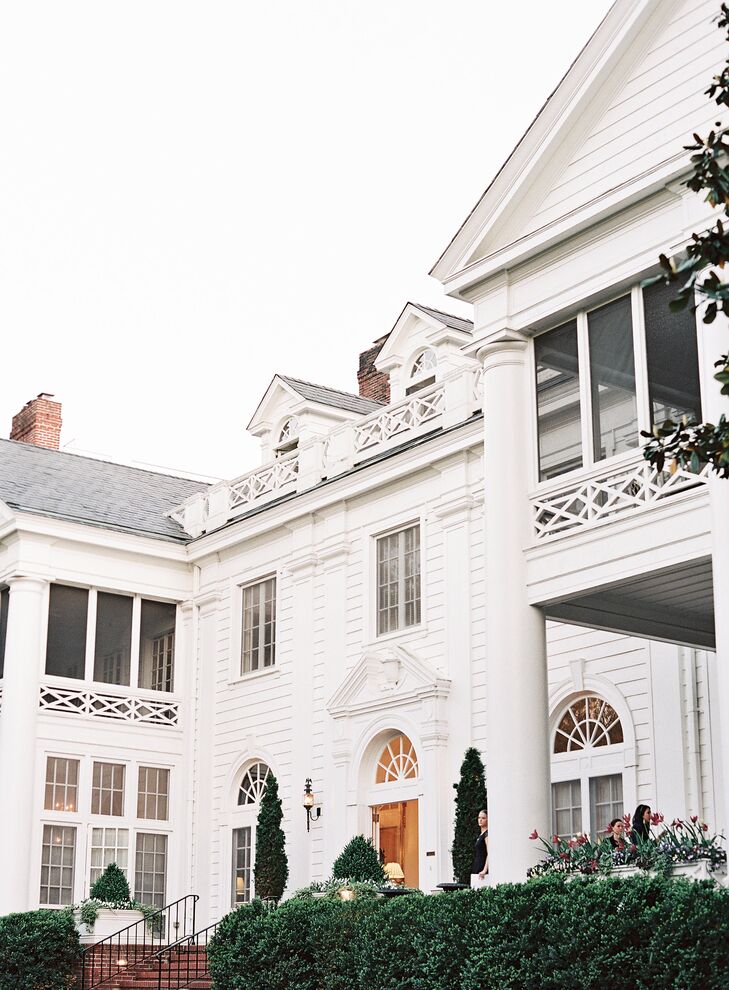 The day of her surprise engagement, Nina somehow got lost and accidentally drove past the Duke Mansion in Charlotte, North Carolina. “I mentioned what a beautiful place it would be to have a wedding,” Nina says. It seemed only right that because of Nina and Matt’s Southern roots and love for the outdoors, the wedding would be in the gardens surrounding this elegant whitewashed home.
