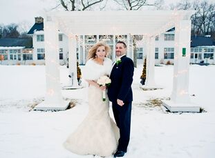 After meeting at a Brighton bar in November of 2011, George (52 and a glazier) and Janice (46 and a housekeeper) fell into sync after he asked his fut