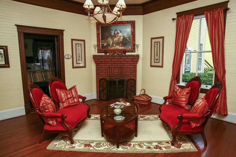 Picture of Coombs Inn & Suites