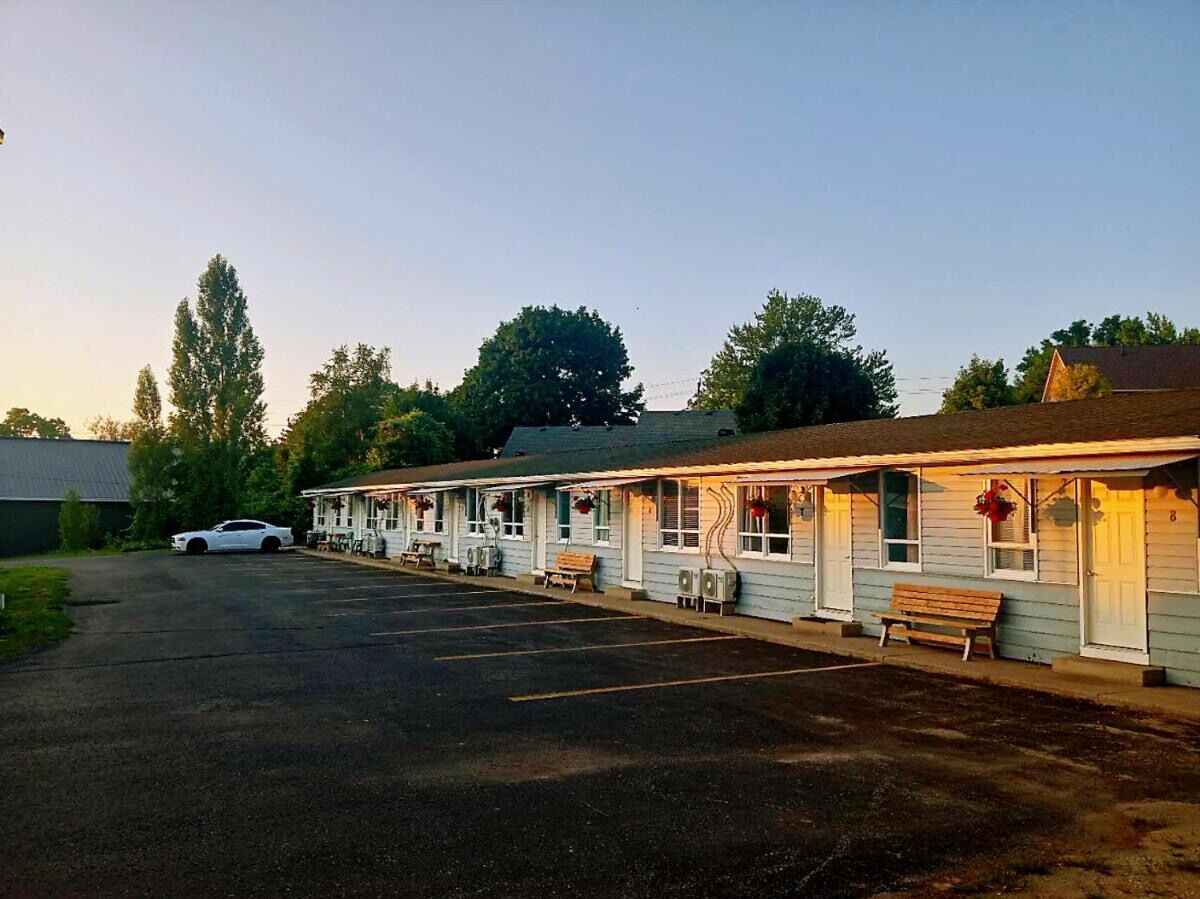 Picture of Stop 21 Motel