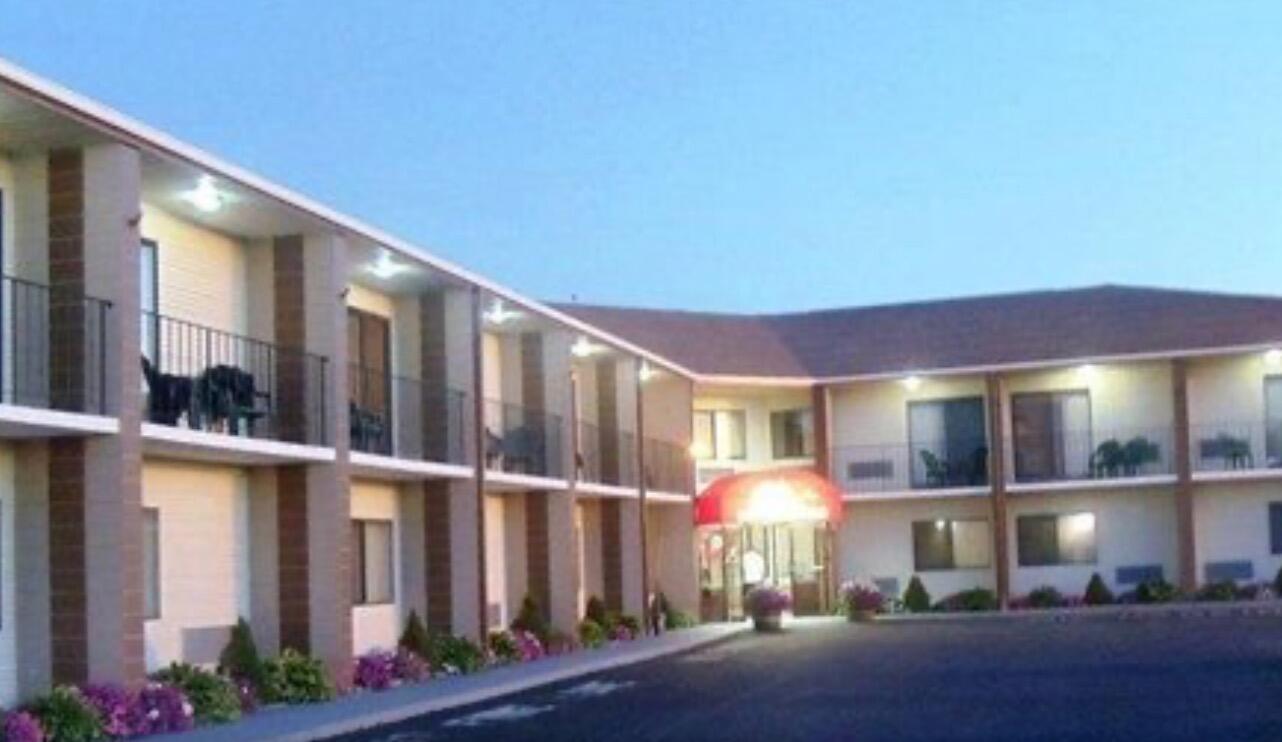 Picture of Red Roof Inn & Suites Newport – Middletown, RI