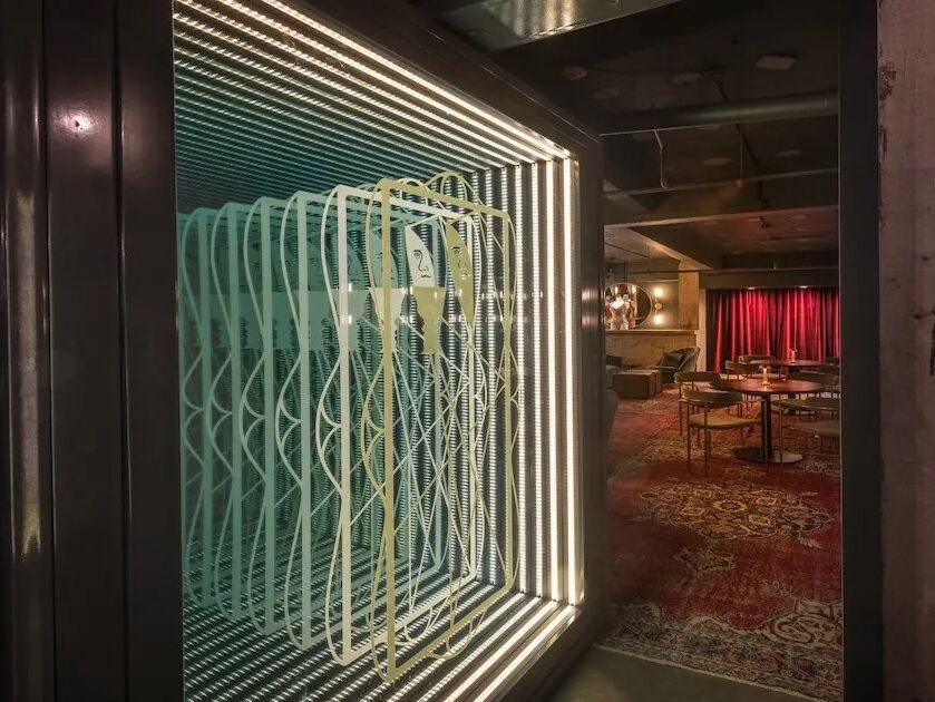 Picture of Double Dealer Bar New Orleans