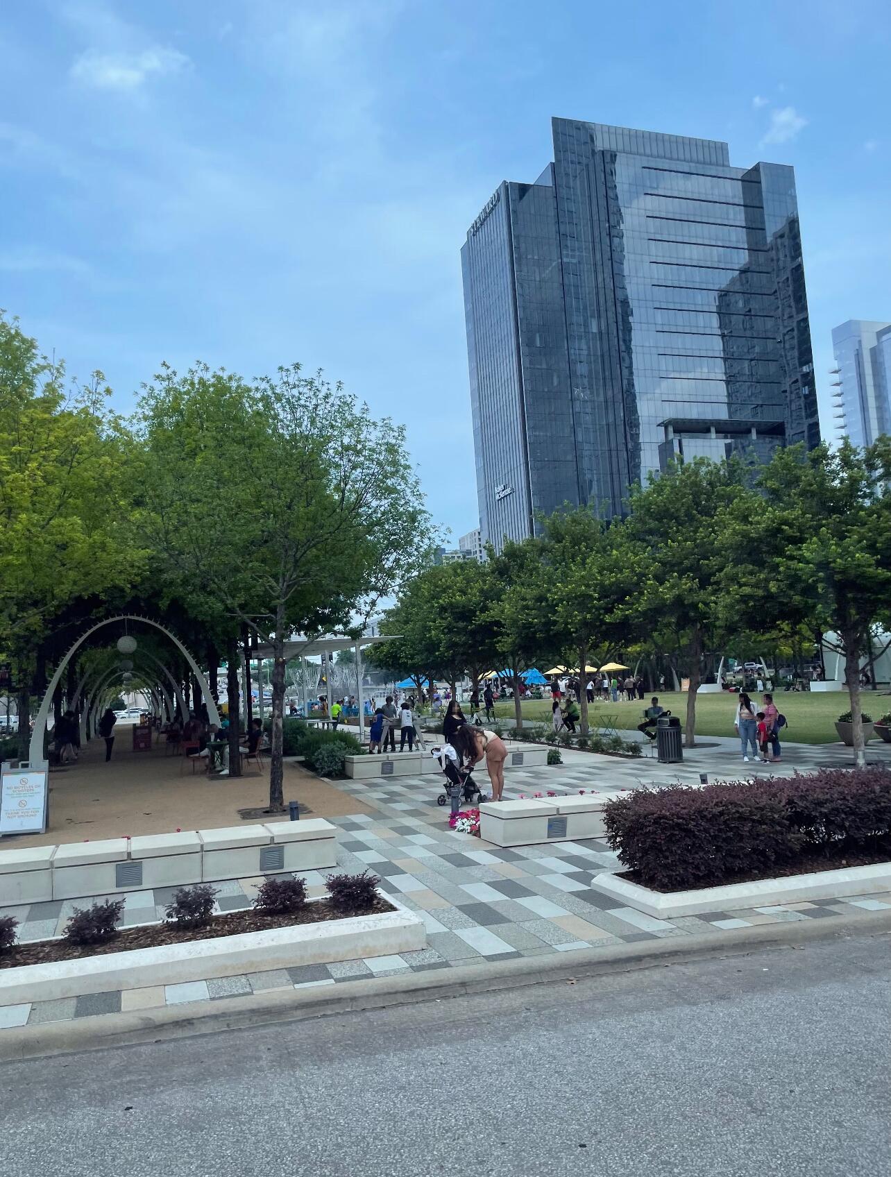 Picture of Klyde Warren Park