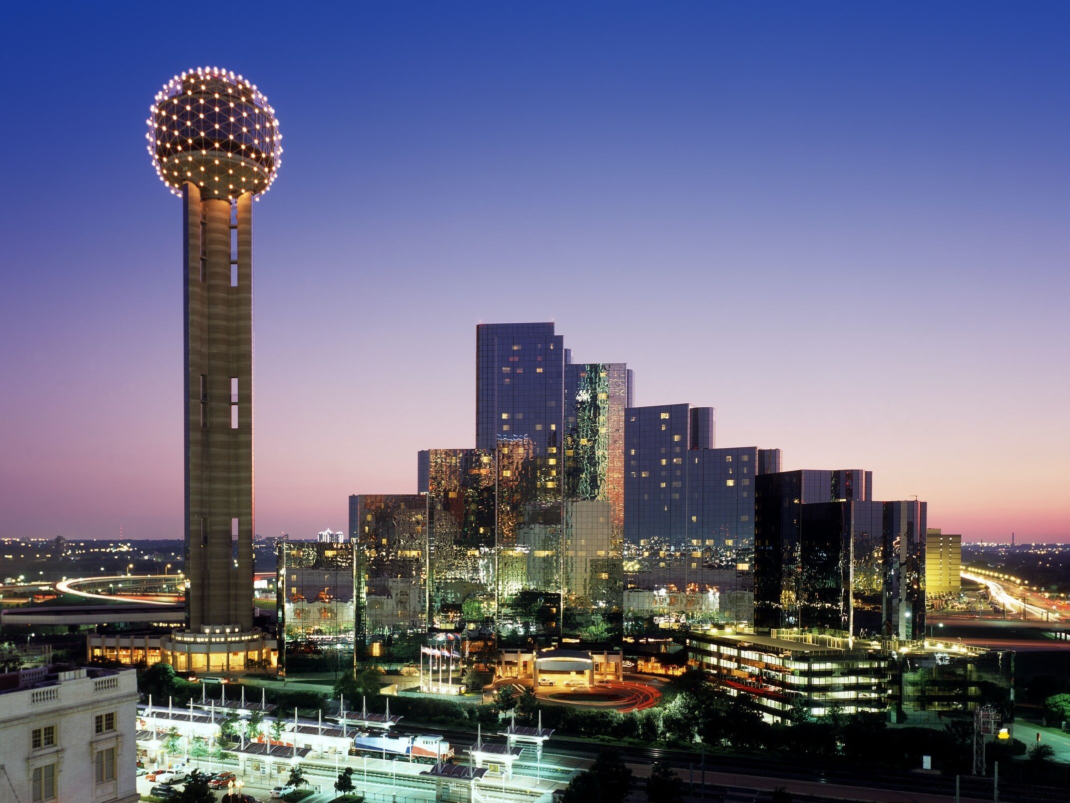 Picture of Reunion Tower