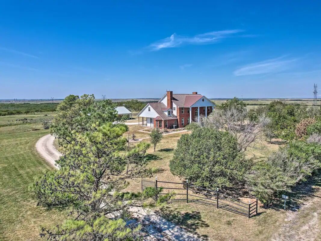 Picture of Peaceful Bellevue Gem on Working Cattle Ranch