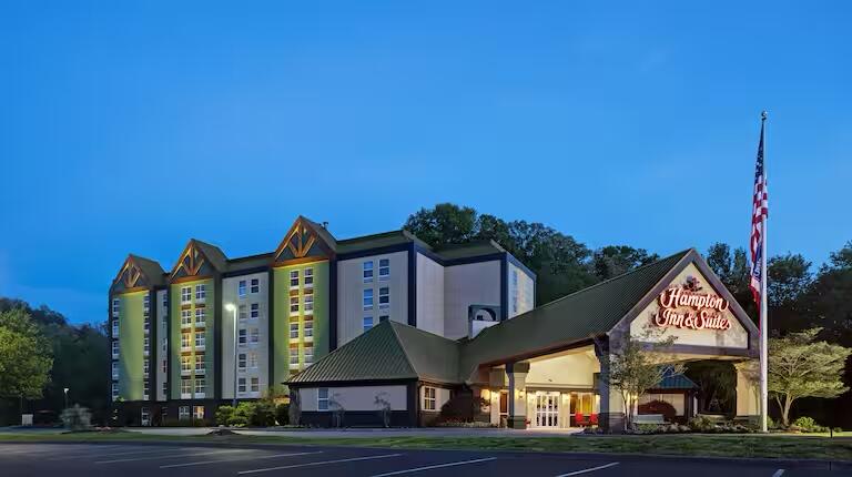 Picture of Hampton Inn & Suites Pigeon Forge On The Parkway