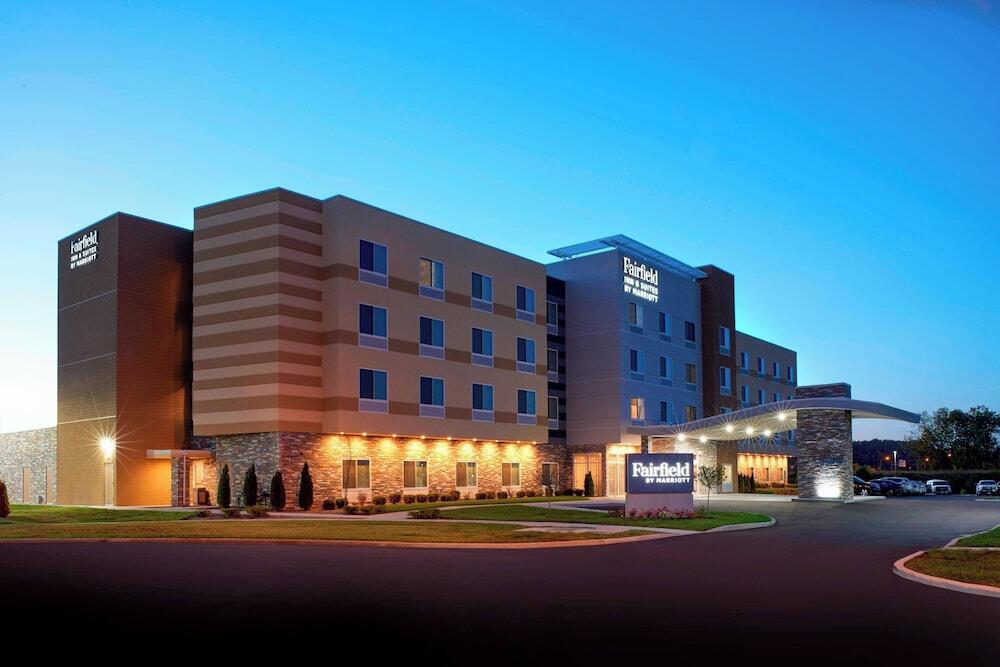 Picture of Fairfield Inn & Suites by Marriott Columbus, IN