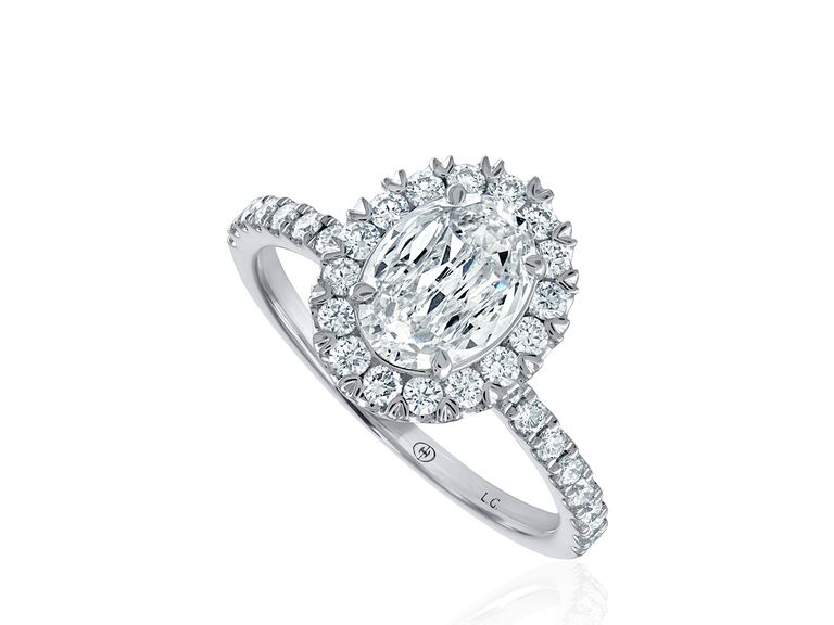 lab grown diamond engagement ring