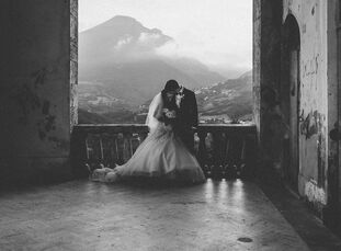 Silvia Di Francesco (26 and a teacher) and Jason Anspach (25 and a pharmacy tech) were both international students in Germany when they met. The joy a
