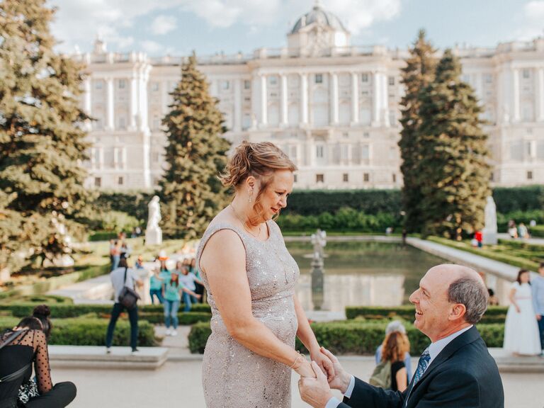 Romantic anniversary photo idea