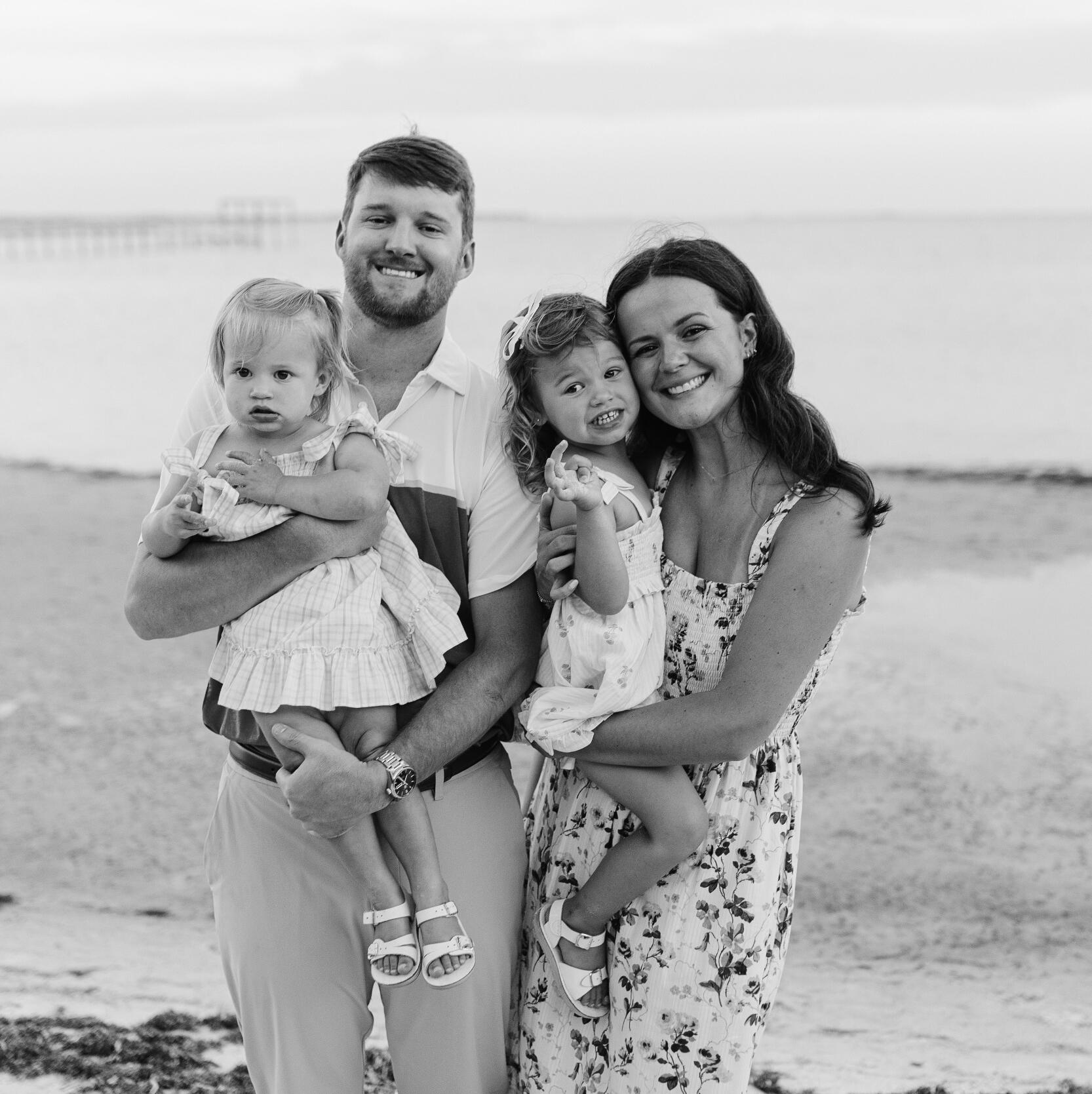Elliott Mae Jean Lewis & Ronnie Belle Lewis