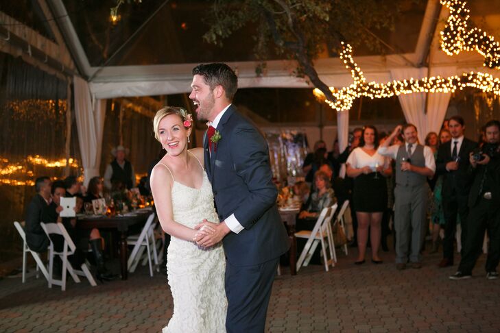 One of Faith and Jackson's favorite bands, the Preservation, performed at their tented reception at the Allan House in Austin, Texas. Their first dance song was "I Will" by the Beatles.
