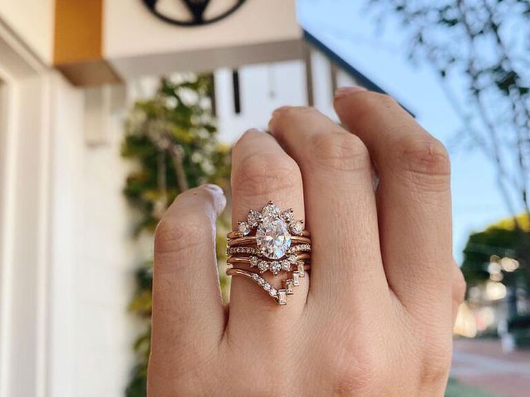 Stackable wedding bands