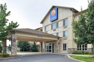 Picture of Comfort Inn & Suites McMinnville Wine Country