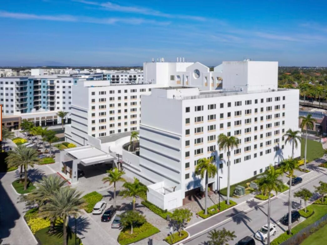 Picture of Sheraton Suites Fort Lauderdale Plantation