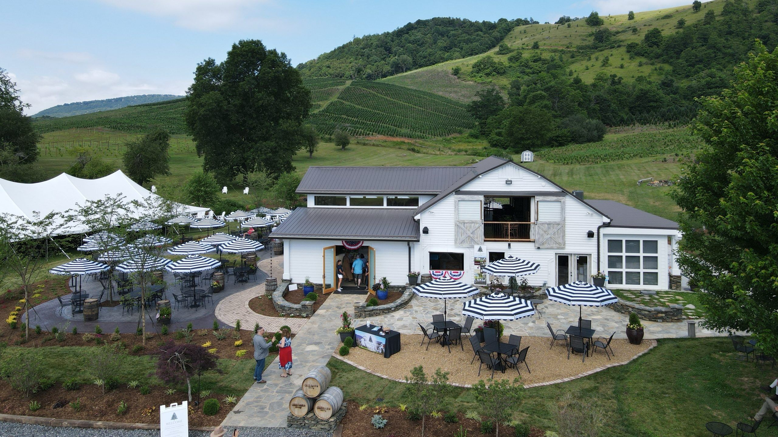 Picture of Old Barn Winery and Vineyards