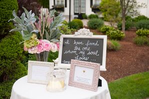 Romantic, Vintage-Inspired Welcome Table