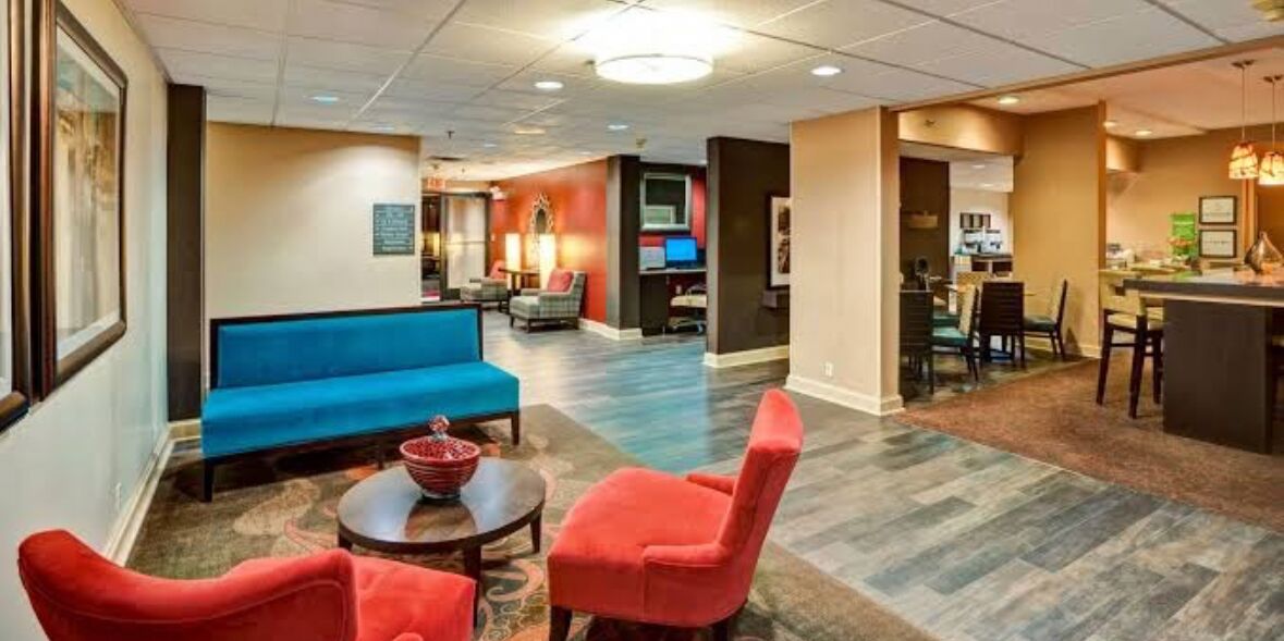 Picture of Hampton Inn Fairmomt