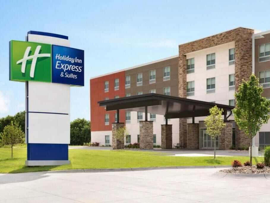 Picture of Holiday Inn Express & Suites Harrisburg S - Mechanicsburg