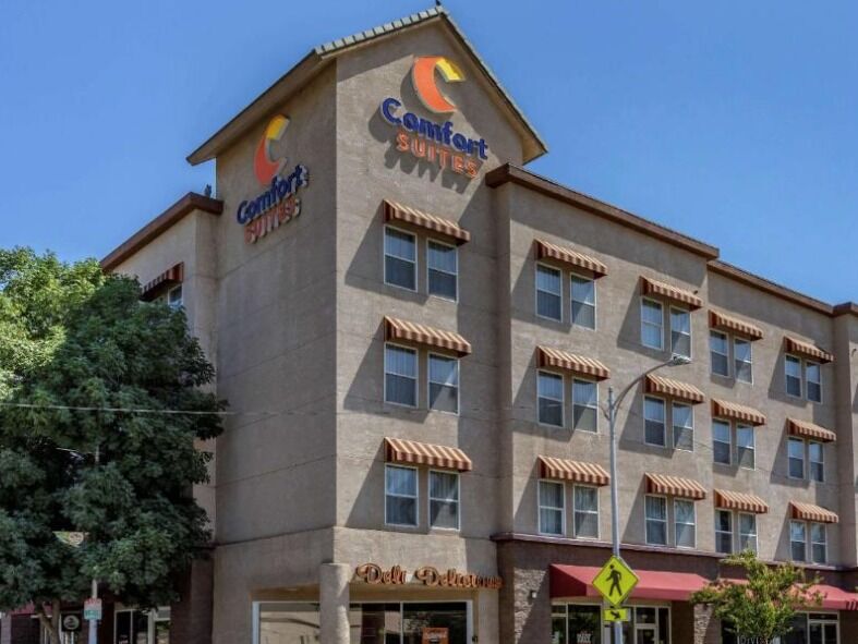 Picture of Comfort Suites Visalia - Convention Center